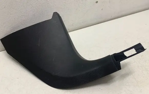 Foot area side trim