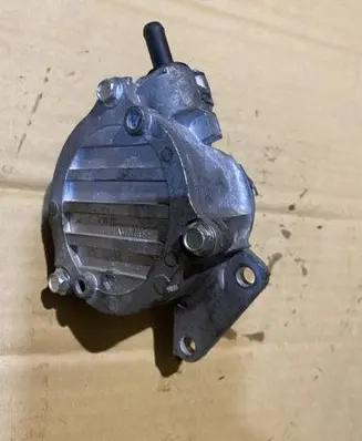 Subaru Forester SK Vacuum pump 14792AA060