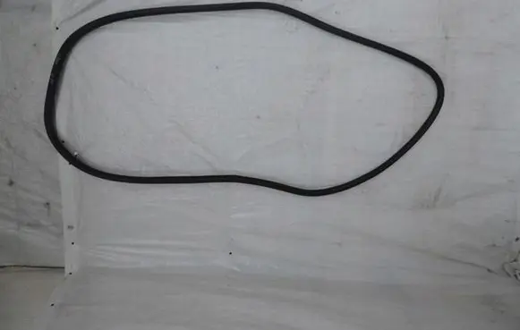 Opel Grandland X Front door rubber seal USZCZEKA