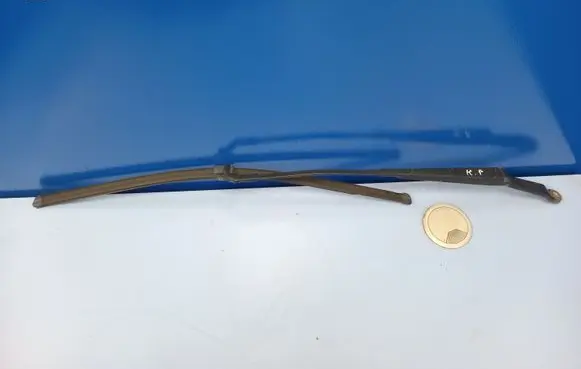 Renault Laguna II Windshield/front glass wiper blade 8200014895E