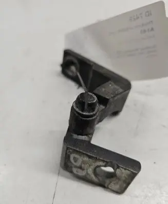 Seat Leon (1P) Front door upper hinge