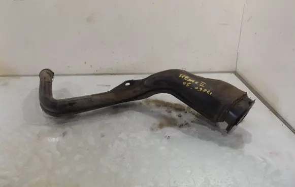 Renault Scenic II - Grand scenic II Fuel tank filler neck pipe 