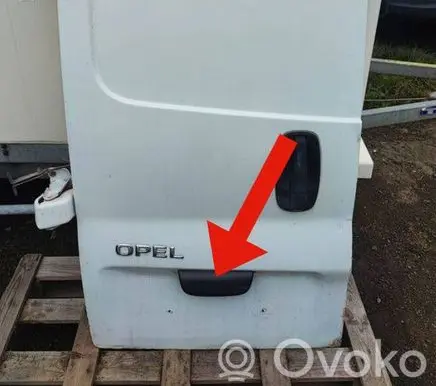 Opel Vivaro Number plate light 8200434687 93854773
