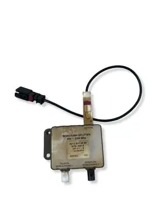 Mercedes-Benz E W212 Aerial antenna amplifier A2128208889 8002200MHZ 30062010