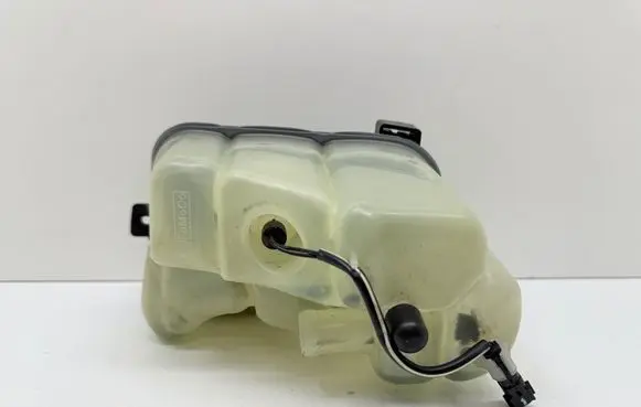 Volvo XC60 Coolant expansion tank/reservoir 6G918K218D2L4A 6G918K218