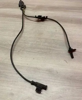 Toyota Auris E180 ABS brake wheel speed sensor 8954202061