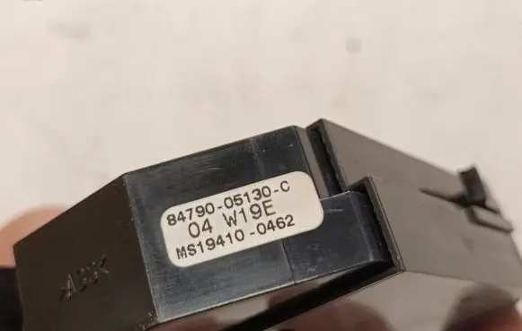 Toyota Avensis T250 Windscreen/window heater switch 8479005130C MS194100462
