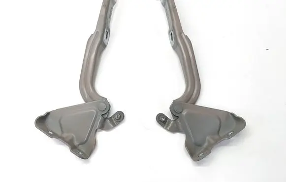 Buick Encore I Engine bonnet/hood hinges 95421581 95421580