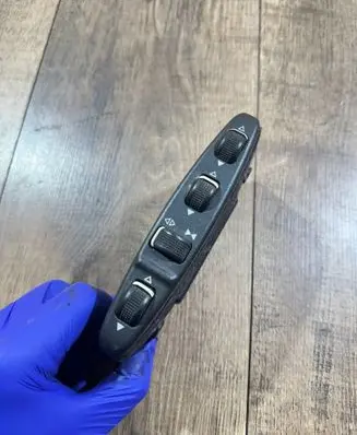 Mercedes-Benz E C207 W207 Seat control switch A0008007978