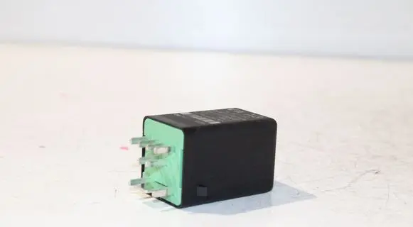 Glow plug pre-heat relay