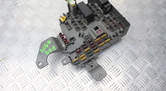 Honda Legend III KA9 Fuse module