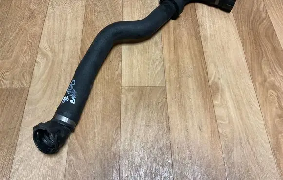 BMW 5 E39 Engine coolant pipe/hose 7785018
