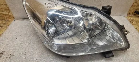 Toyota Verso Headlight/headlamp 811300F090 184777626 13596S