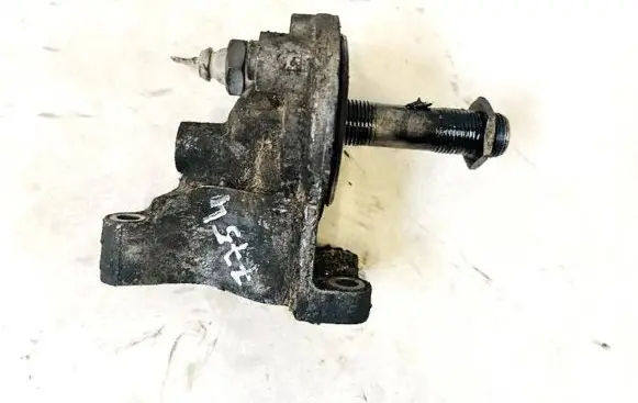 Volkswagen PASSAT B4 Engine mounting bracket