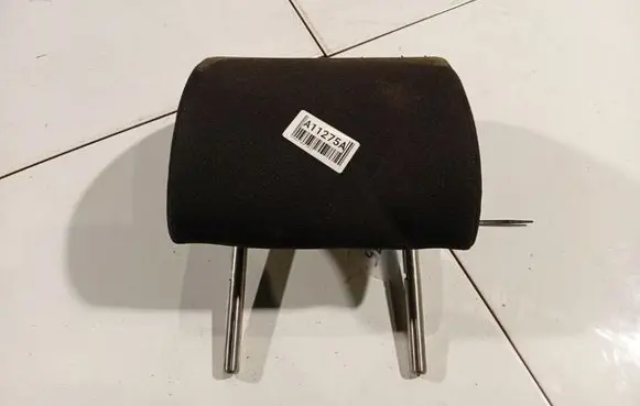 Volkswagen PASSAT B6 Front seat headrest