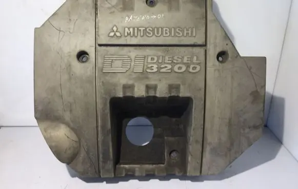 Mitsubishi Pajero Engine cover (trim) ME203822A1