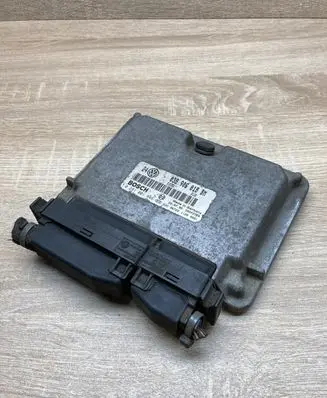 Volkswagen Golf IV Engine control unit/module ECU 038906018BM 0281001846