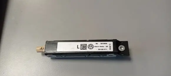 Volkswagen Atlas Aerial antenna amplifier 3CN035577F 52510630A