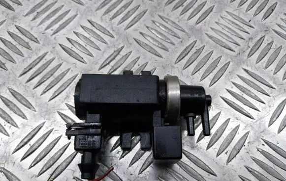 BMW 3 E46 Valve vacuum 72279600