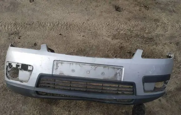 Ford Focus C-MAX Front bumper PILKAS