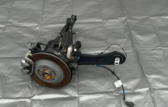 Jeep Cherokee Rear wheel hub spindle/knuckle 