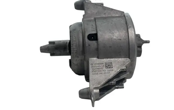 Mercedes-Benz C W206 Engine mount bracket A2062400101