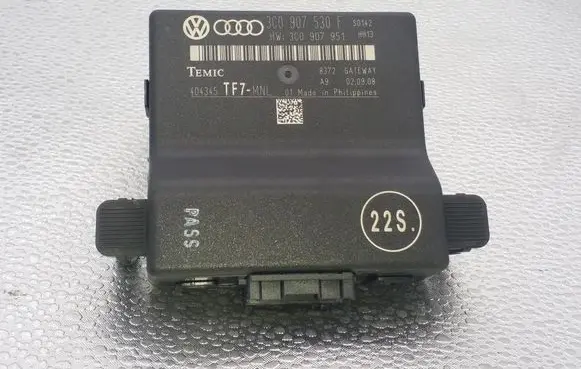 Volkswagen PASSAT CC Other control units/modules 3C0907530F 3C0907951