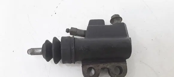 Nissan Almera Tino Clutch slave cylinder 