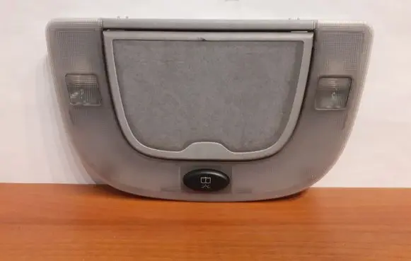 Mercedes-Benz S W220 Front seat light 7519 A2208200301
