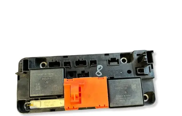 Toyota C-HR I Relay mounting block G92Z147070