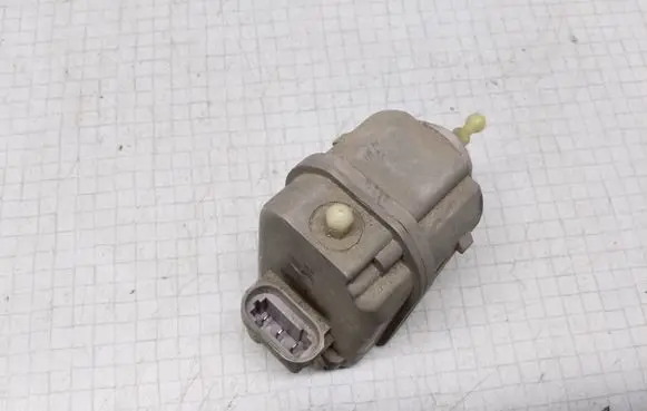 Renault Twingo I Headlight level adjustment motor 7700820054