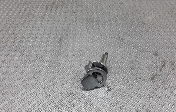 Volkswagen Tiguan Tie down hook / loop 3C9867160