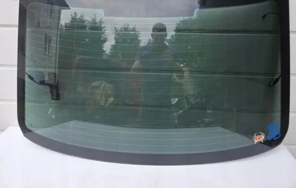 Audi A4 S4 B9 8W Rear side window 8W5845501