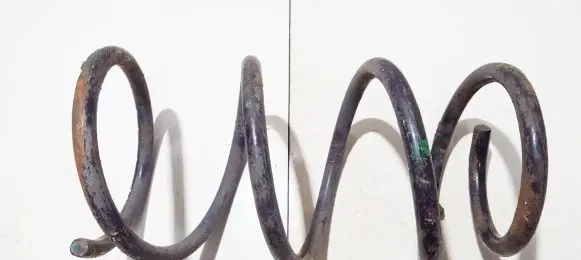 Toyota Corolla Verso AR10 Front coil spring