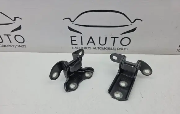 Rear door hinge set