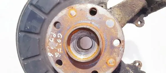 Volkswagen Golf VI Front wheel hub