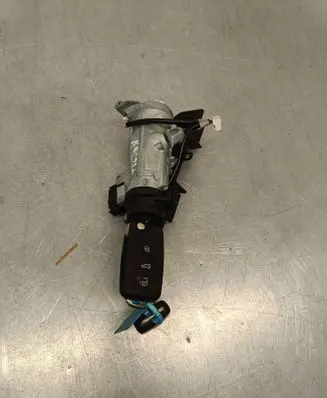 Volkswagen Tiguan Ignition lock 1K0905851 0348CC21514