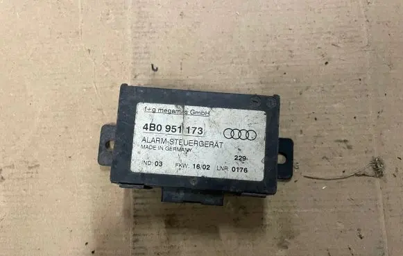 Audi A6 Allroad C5 Alarm control unit/module 4B0951173
