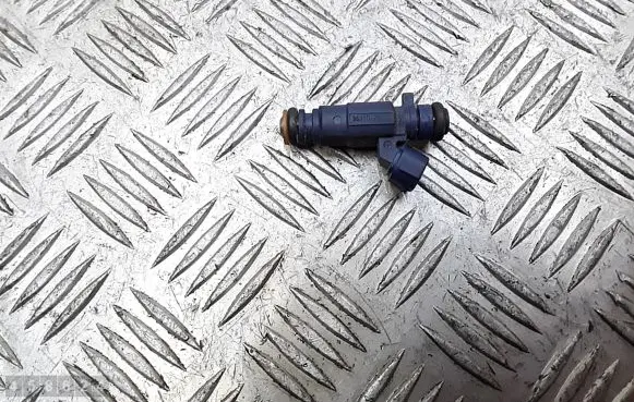 KIA Ceed Fuel injector 3531028000