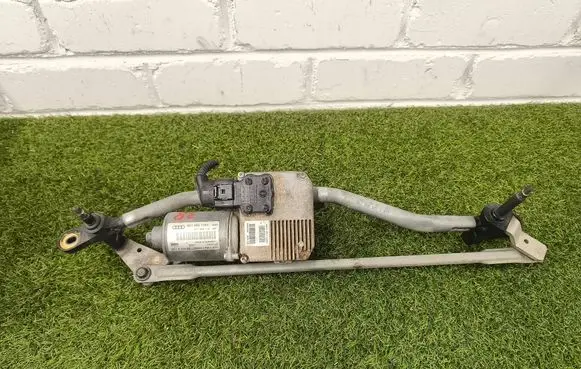 Audi A6 S6 C7 4G Front wiper linkage and motor 8K1955119A 8T1955119