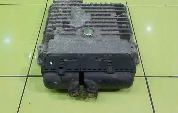 Volkswagen Golf VI Engine control unit/module 5WP42821AA