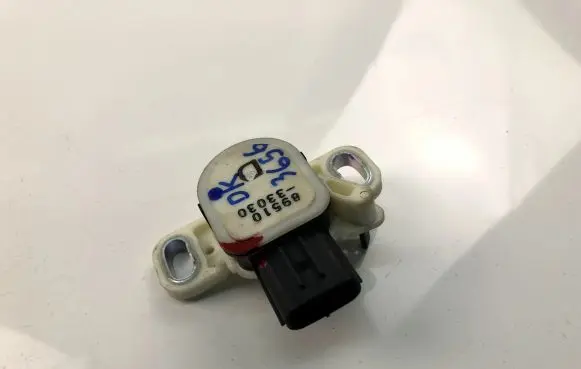 Toyota RAV 4 (XA50) Brake pedal sensor switch 8951033030