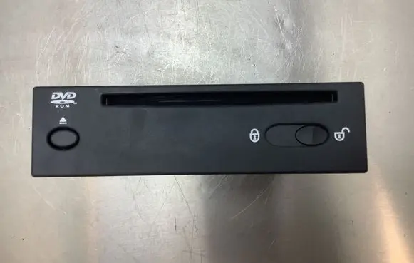 Volvo V70 Radio/CD/DVD/GPS head unit 6G9210E887BL 4621009140 31285405AA