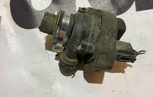Mercedes-Benz E W211 Electric auxiliary coolant/water pump A2118350028 2118350028