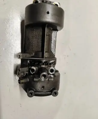 Oil pump