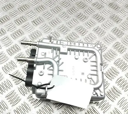 Volvo XC90 Voltage converter inverter 32371432