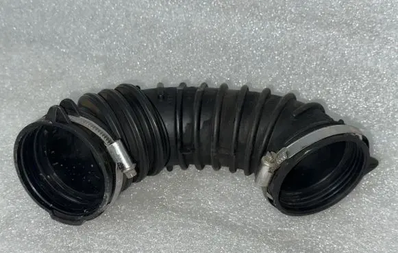 Mini One - Cooper Coupe R56 Air intake duct part 1017869S0100 752471303