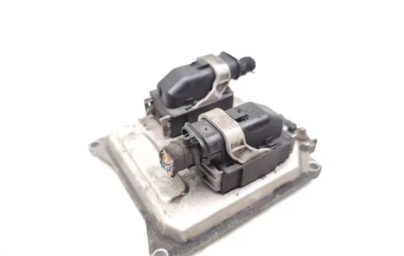 Opel Astra H Engine control unit/module 55564081