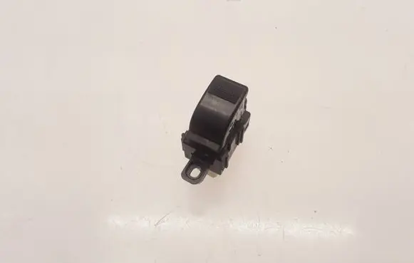 Mazda 6 Electric window control switch 3582W27