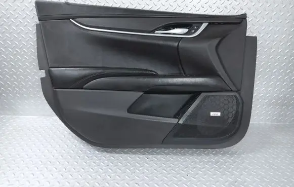Cadillac XTS Front door card panel trim 23123628 20990010 105093949